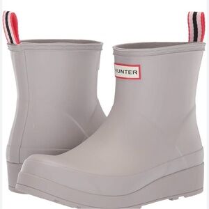 NWOTS Hunter Grey with red, Black Label Boots